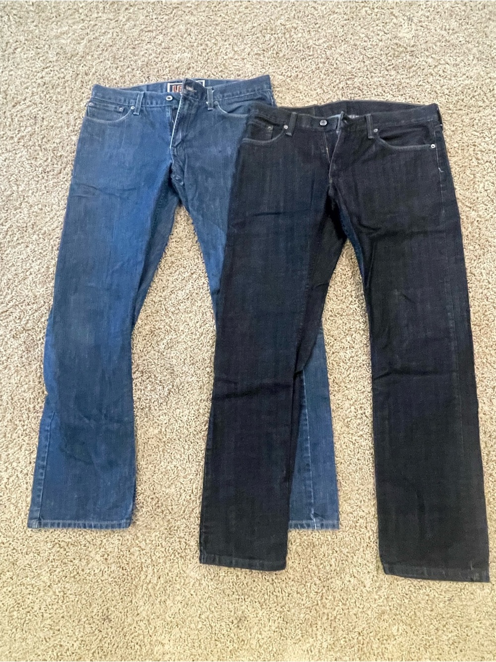 Bundle - 2 pair Levi's Men's 514 Jeans - Blue & Black denim 33w x 32L